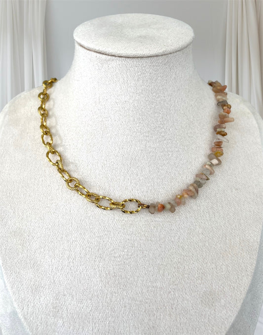 Collier Versus